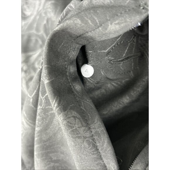 Lululemon Jacket Women’s 4 Apres Yoga Hooded in Black Dance In Snow Pattern - Picture 6 of 9